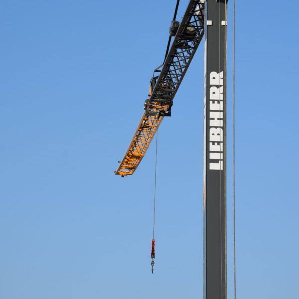 Nuova gru edile Liebherr modello L1-24